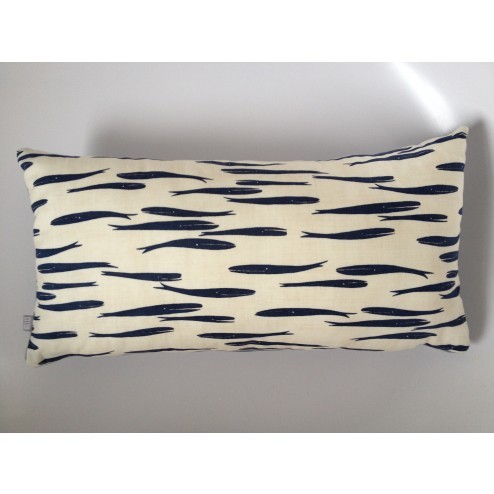 MADE BY MIMI KUSSEN WALVIS BLAUW cm 48 x 25